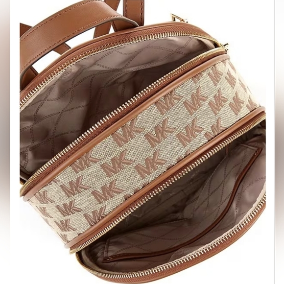 Michael kors Brooklyn Medium Backpack - Picture 3 of 13